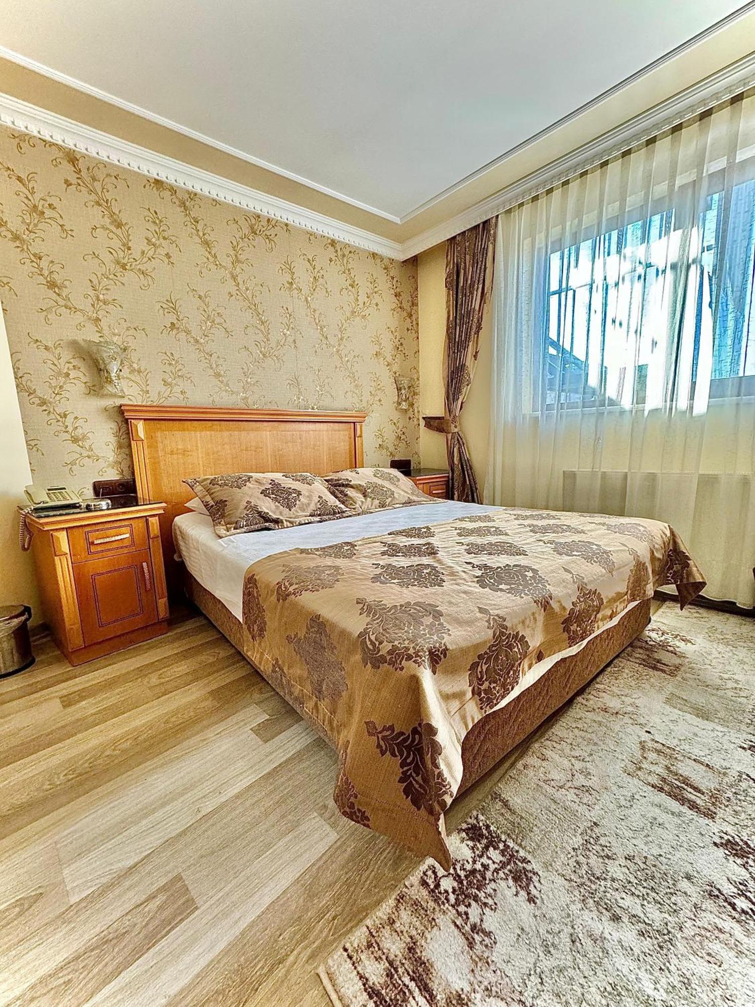 Grand Papirus Hotel Istanbul Exterior foto